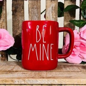 Rae Dunn “BE MINE” mug